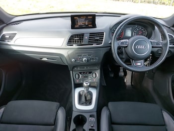 Used Audi Q3 2015 for sale - 76238052: Photo 2