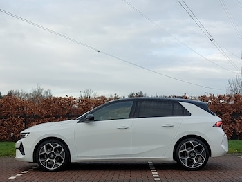 Used Vauxhall Astra 2024 for sale - 76951844: Photo