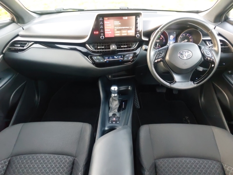 Used Toyota C-HR 2022 for sale - 77008668: Photo 2