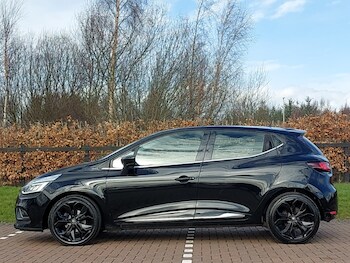 Used Renault Clio 2017 for sale - 77656858: Photo