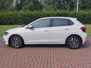 Used Volkswagen Polo 2024 for sale - 79627336: Photo