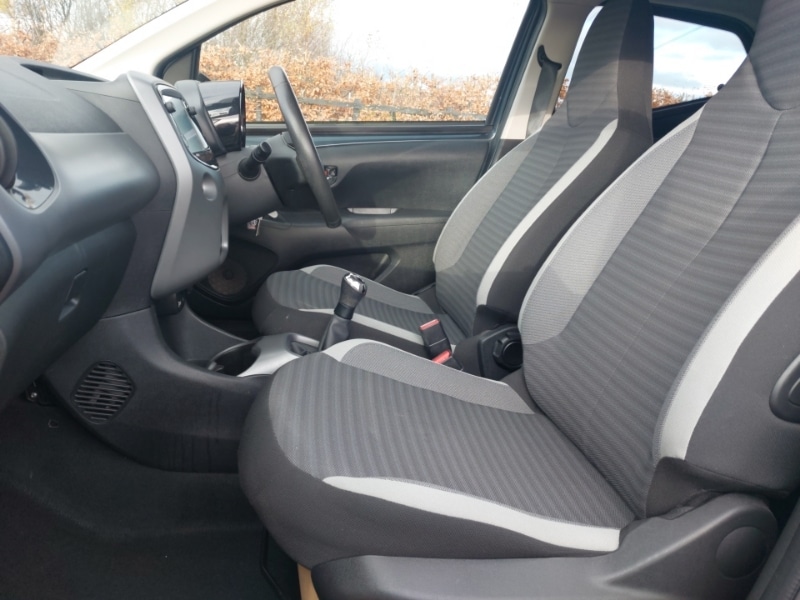 Used Toyota AYGO 2019 for sale - 77352797: Photo 5