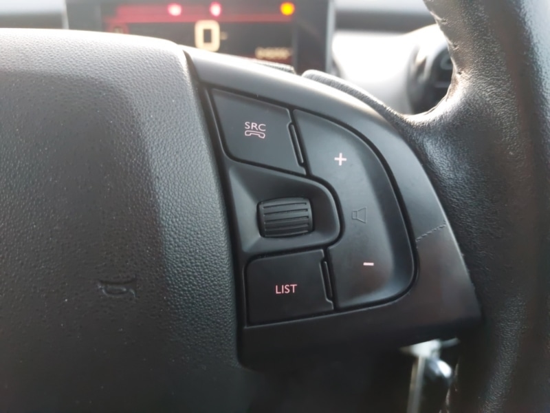 Used Citroen C4 Cactus 2018 for sale - 76893820: Photo 12