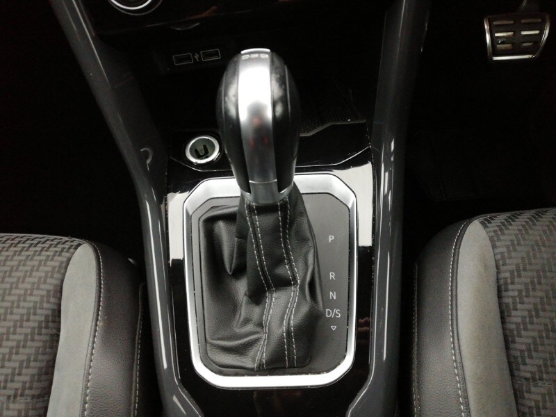 Used Volkswagen T-Roc 2019 for sale - 77816559: Photo 12