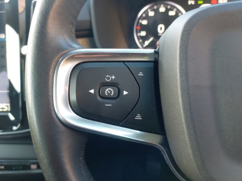 Used Volvo XC40 2020 for sale - 76602705: Photo 13