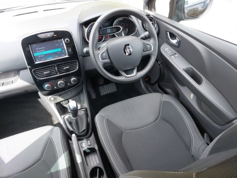 Used Renault Clio 2018 for sale - 78169839: Photo 10