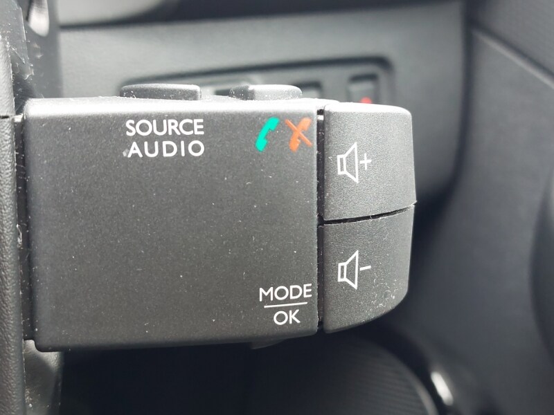 Used Renault Clio 2018 for sale - 78169839: Photo 16