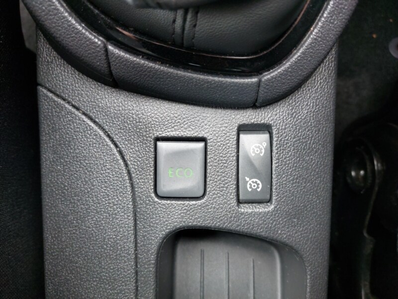 Used Renault Clio 2018 for sale - 78169839: Photo 17