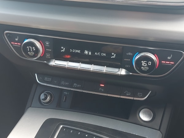 Used Audi Q5 2019 for sale - 75576061: Photo 15