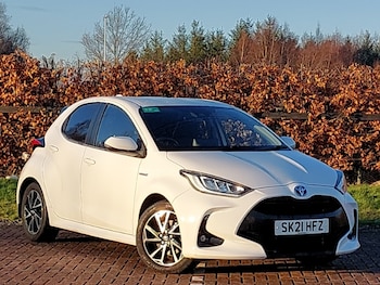 Used Toyota Yaris 2021 for sale - 77656817: Photo