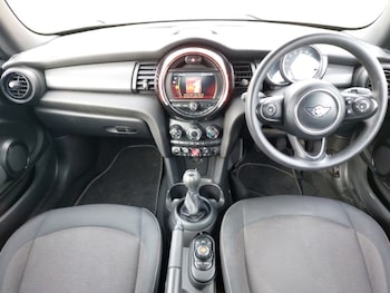 Used MINI Cooper 2020 for sale - 76450733: Photo