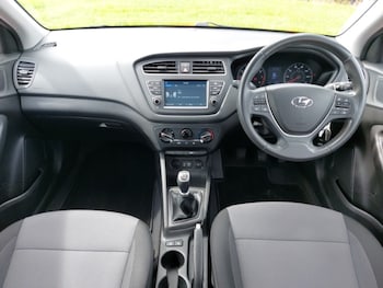Used Hyundai i20 2019 for sale - 78816166: Photo