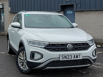 Used Volkswagen T-Roc 2023 for sale - 78243720: Photo