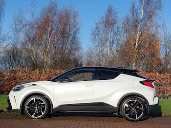 Used Toyota C-HR 2021 for sale - 76779444: Photo