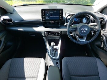 Used Toyota Yaris 2023 for sale - 78642697: Photo