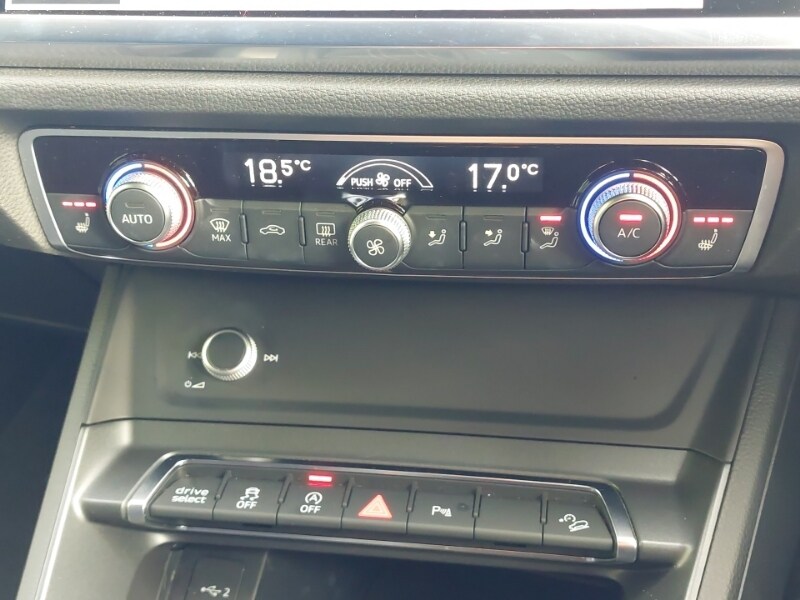 Used Audi Q3 2021 for sale - 76343677: Photo 16