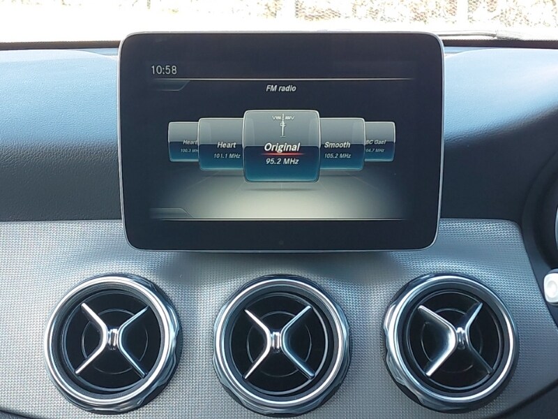 Used Mercedes-Benz GLA 2018 for sale - 77974940: Photo 11