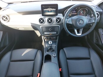 Used Mercedes-Benz GLA 2018 for sale - 77974940: Photo