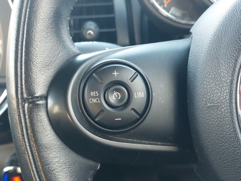 Used MINI Hatch 2018 for sale - 76533228: Photo 12