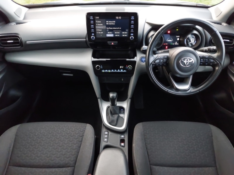 Used Toyota Yaris Cross 2022 for sale - 77651982: Photo 2
