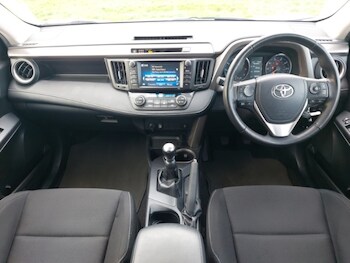Used Toyota RAV4 2017 for sale - 77695031: Photo