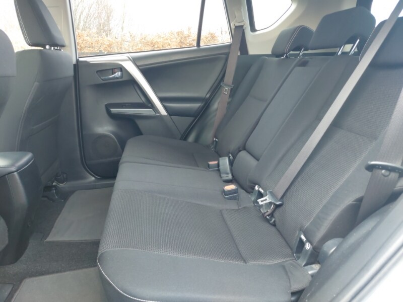 Used Toyota RAV4 2017 for sale - 77695031: Photo 6