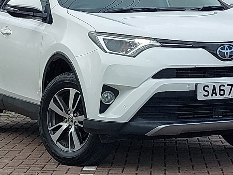 Used Toyota RAV4 2017 for sale - 77695031: Photo 9