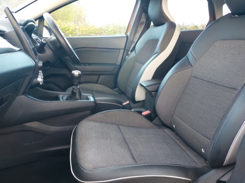 Used Renault Captur 2020 for sale - 76403623: Photo 5