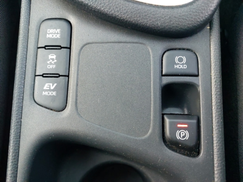 Used Toyota Yaris 2023 for sale - 77922656: Photo 19