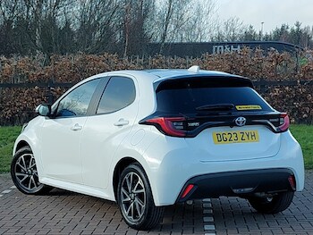 Used Toyota Yaris 2023 for sale - 77922656: Photo