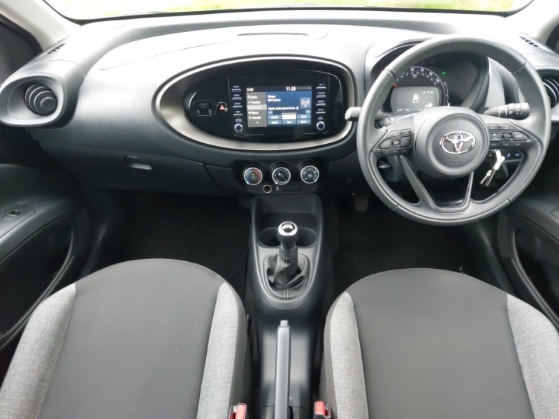 Used Toyota Aygo X 2023 for sale - 76145324: Photo 2
