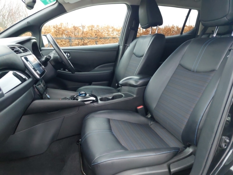 Used Nissan Leaf 2022 for sale - 77150231: Photo 5