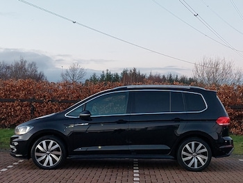 Used Volkswagen Touran 2022 for sale - 77189718: Photo