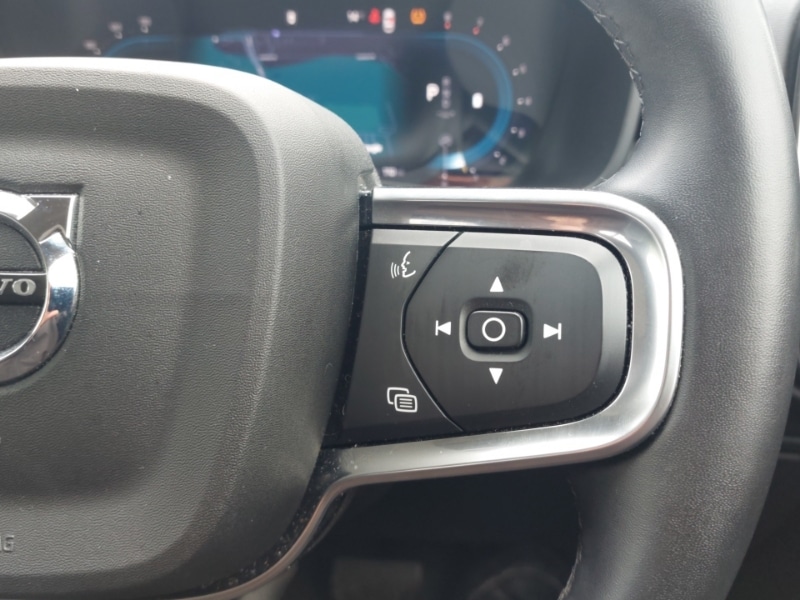 Used Volvo XC40 2024 for sale - 76664000: Photo 12