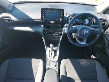 Used Toyota Yaris Cross 2023 for sale - 78821417: Photo