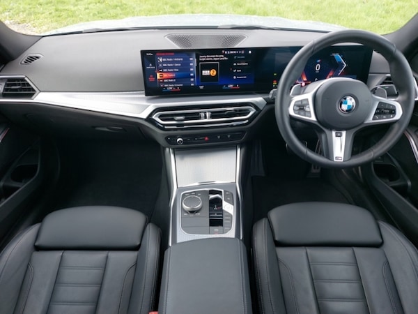 Used BMW 3 Series 2024 for sale - 76062939: Photo 2