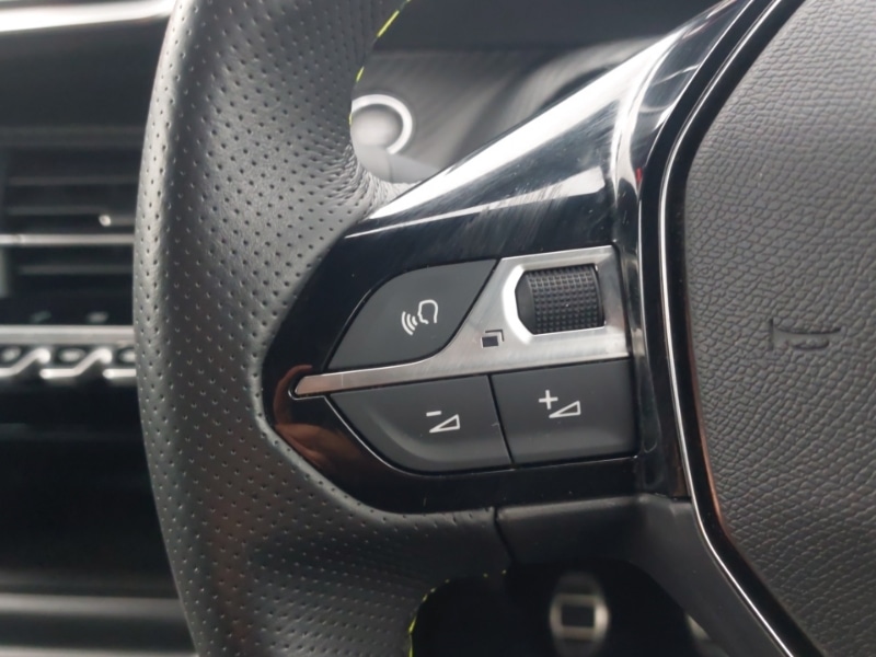 Used Peugeot 2008 2022 for sale - 76975074: Photo 13