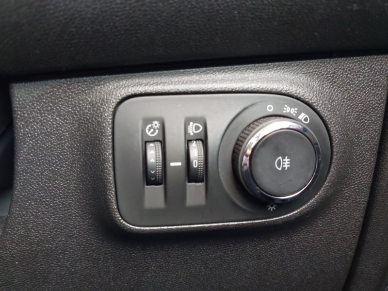 Used Vauxhall ADAM 2019 for sale - 77690183: Photo 18