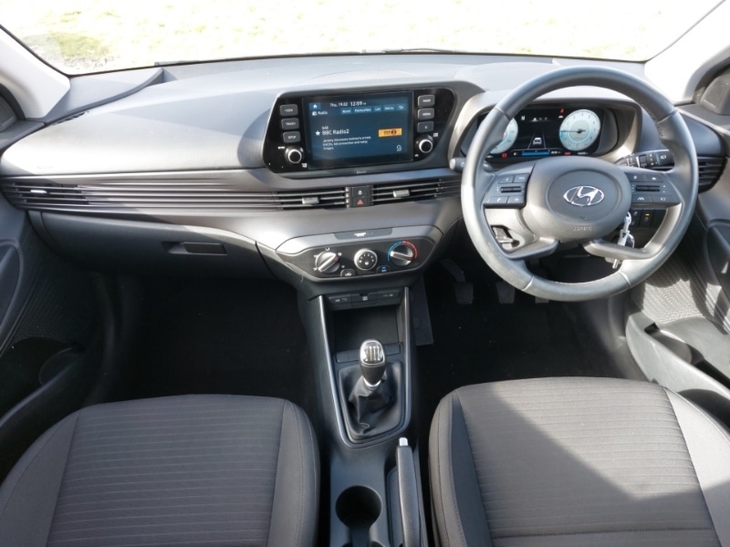 Used Hyundai i20 2021 for sale - 77605568: Photo 2