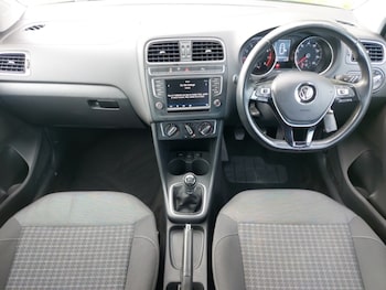 Used Volkswagen Polo 2017 for sale - 79581406: Photo
