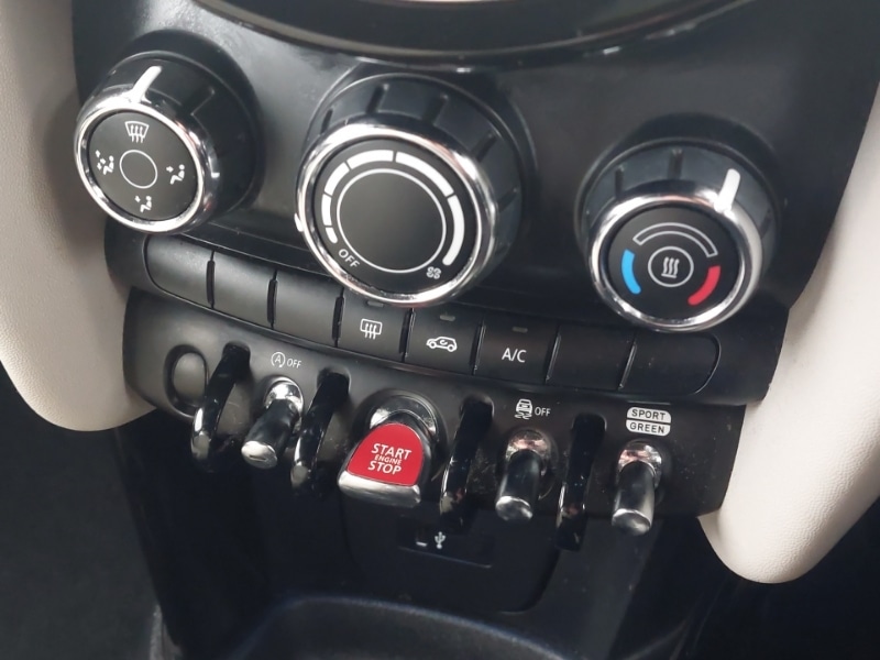 Used MINI Hatch 2021 for sale - 76708117: Photo 14