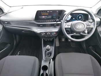 Used Hyundai i20 2024 for sale - 79056228: Photo