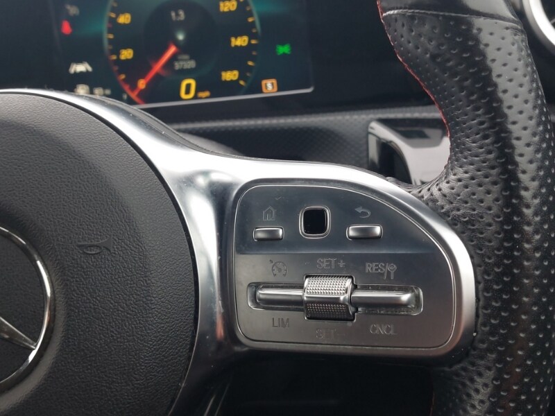 Used Mercedes-Benz A-Class 2018 for sale - 76543759: Photo 12