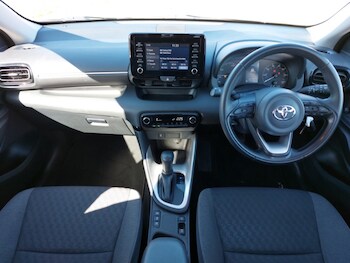 Used Toyota Yaris 2023 for sale - 78113660: Photo