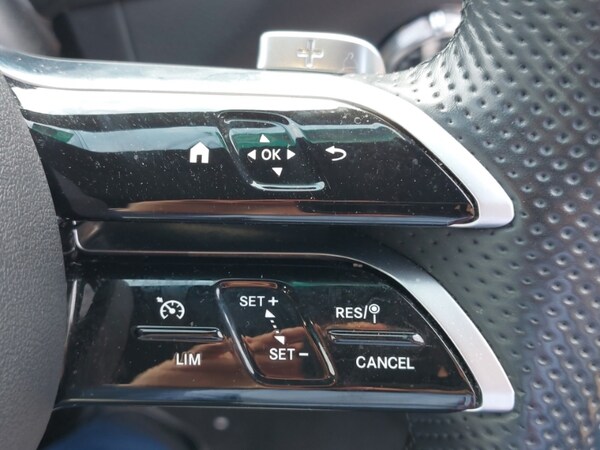 Used Mercedes-Benz GLC 2023 for sale - 75668940: Photo 16