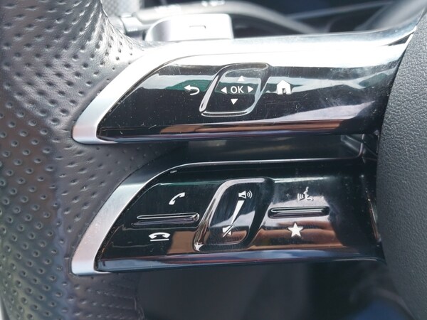 Used Mercedes-Benz GLC 2023 for sale - 75668940: Photo 18