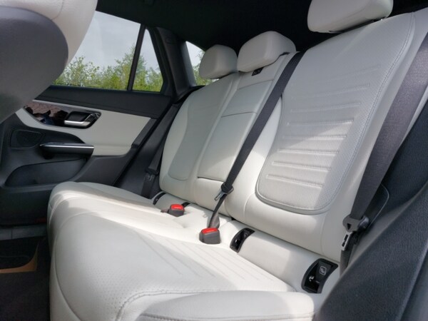 Used Mercedes-Benz GLC 2023 for sale - 75668940: Photo 6