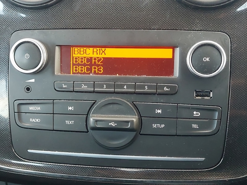 Used Dacia Sandero 2018 for sale - 76648538: Photo 15