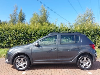 Used Dacia Sandero Stepway 2019 for sale - 75645110: Photo
