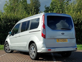 Used Ford Grand Tourneo Connect 2020 for sale - 75953680: Photo